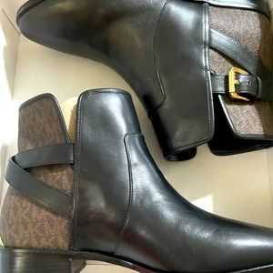Michael Kors Salem Logo Bootie *New in box